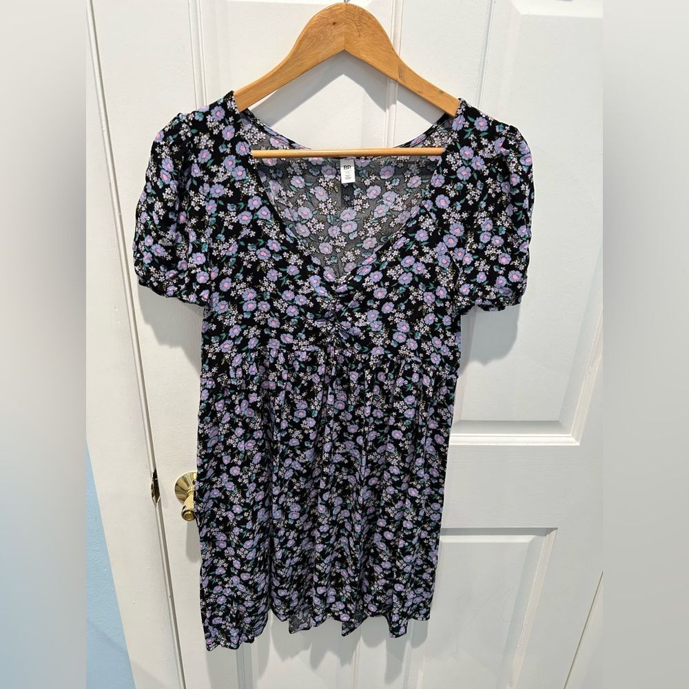 BP Minidress Women's Black/Purple Adora Floral Pleated V-neck Size XS